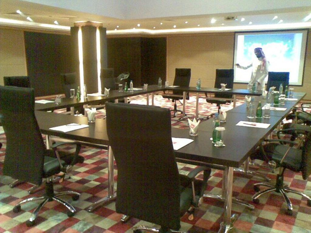 Crom Express Airport Hotel - Jeddah Luaran gambar